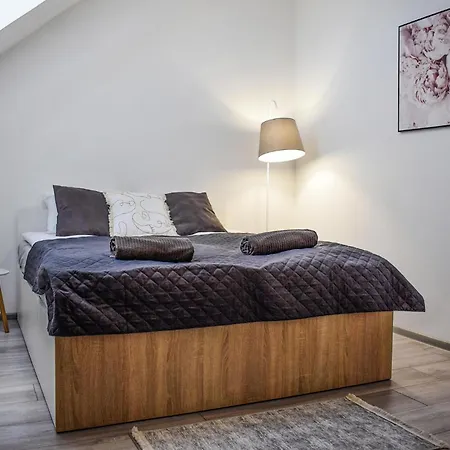 בית נופש Gorgeous Home In Stare Sady *